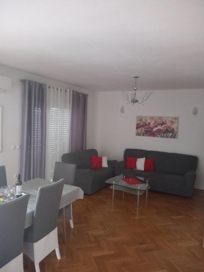 Apartman Teklic Kastela Exterior photo