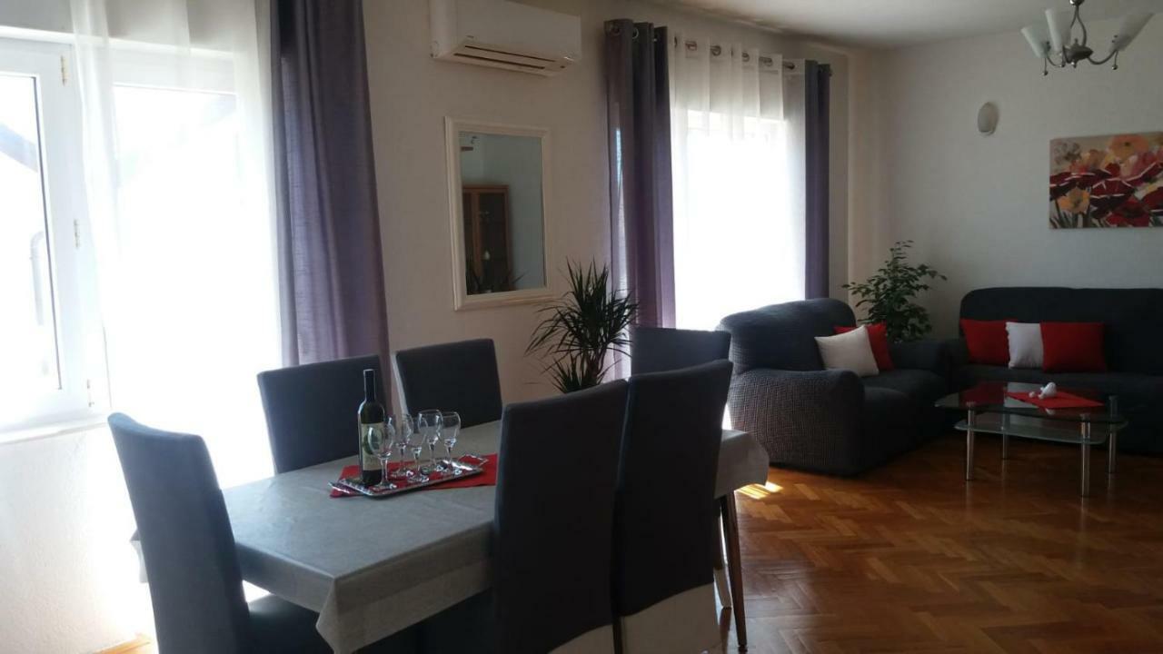 Apartman Teklic Kastela Exterior photo