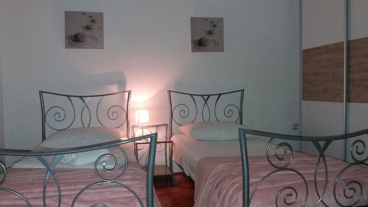 Apartman Teklic Kastela Exterior photo